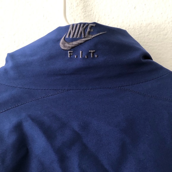 NIKE GOLF WATER RESISTANCE MEN’S BLUE JACKET.LARGE - Picture 9 of 11